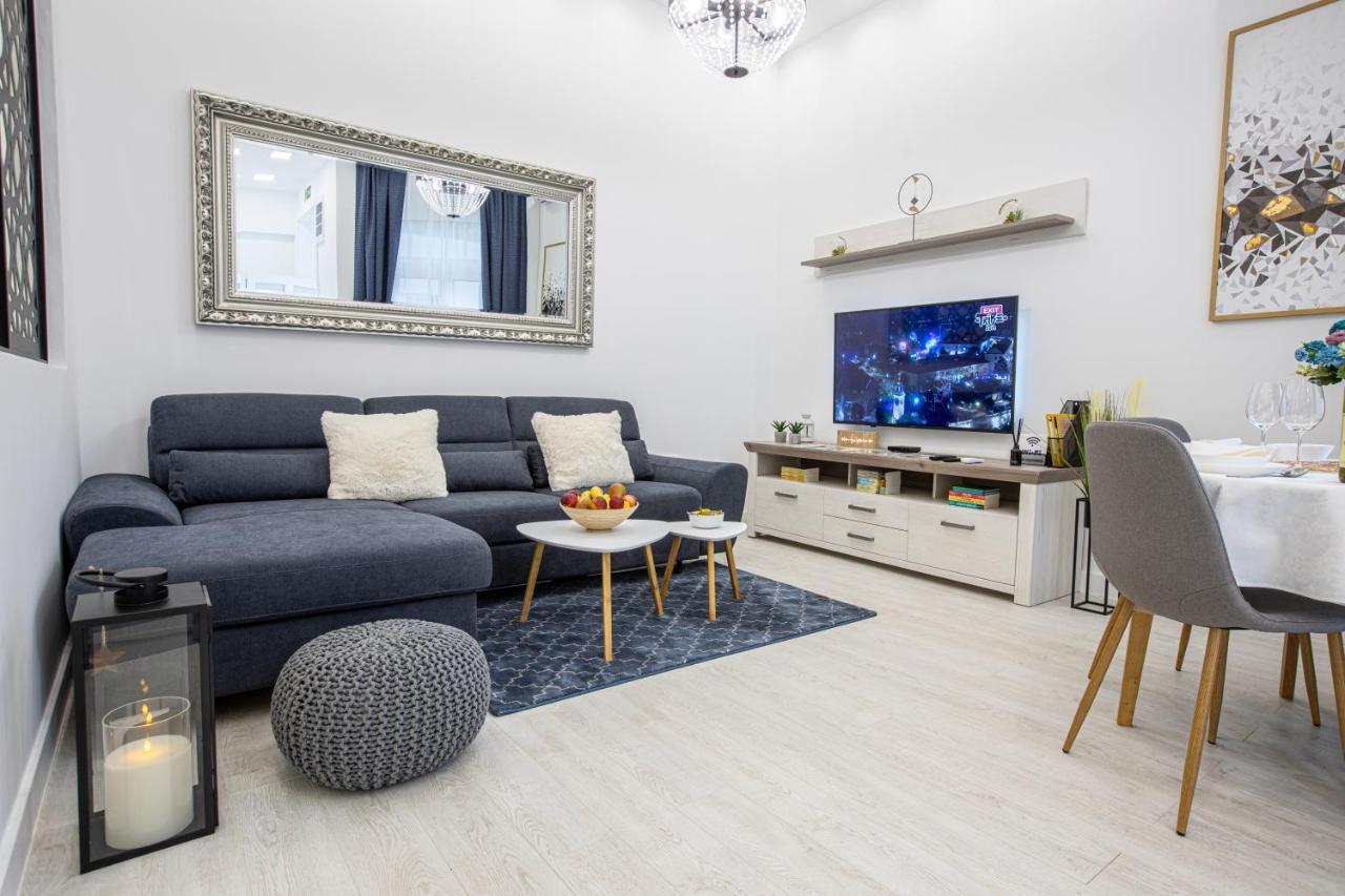 Theatre Square Apartments Novi Sad Extérieur photo