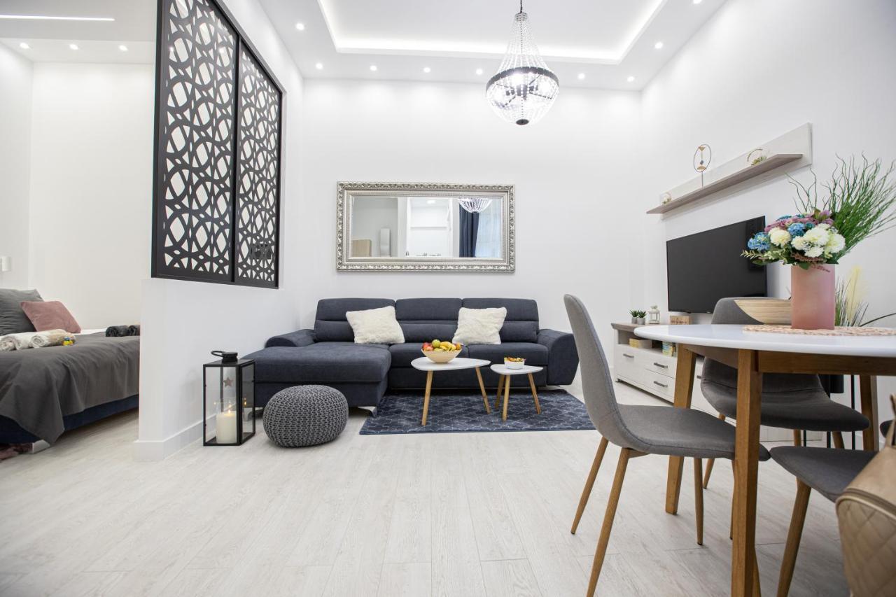 Theatre Square Apartments Novi Sad Extérieur photo