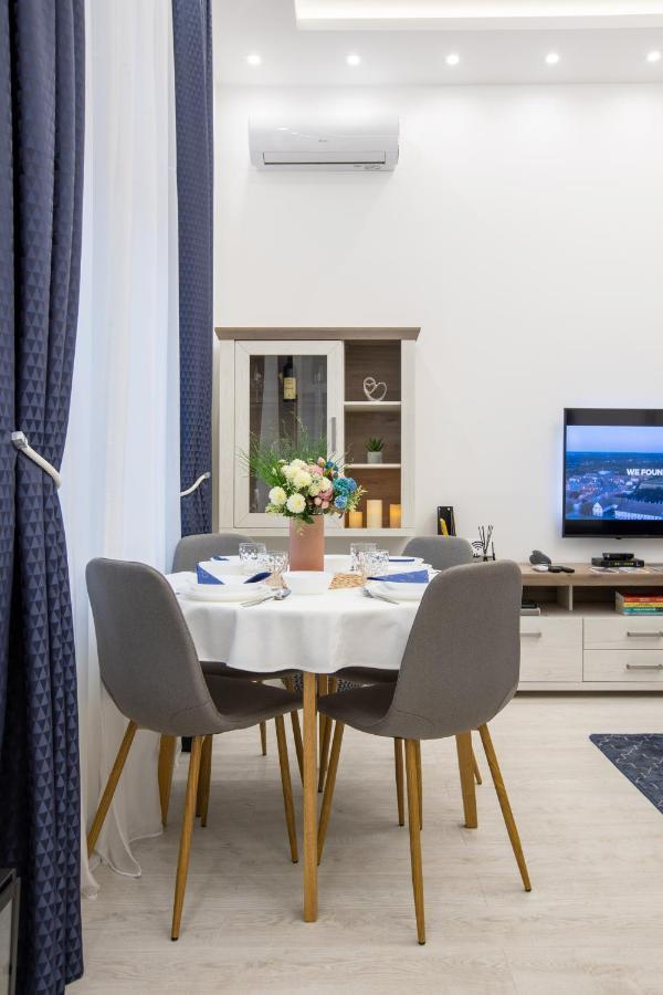 Theatre Square Apartments Novi Sad Extérieur photo