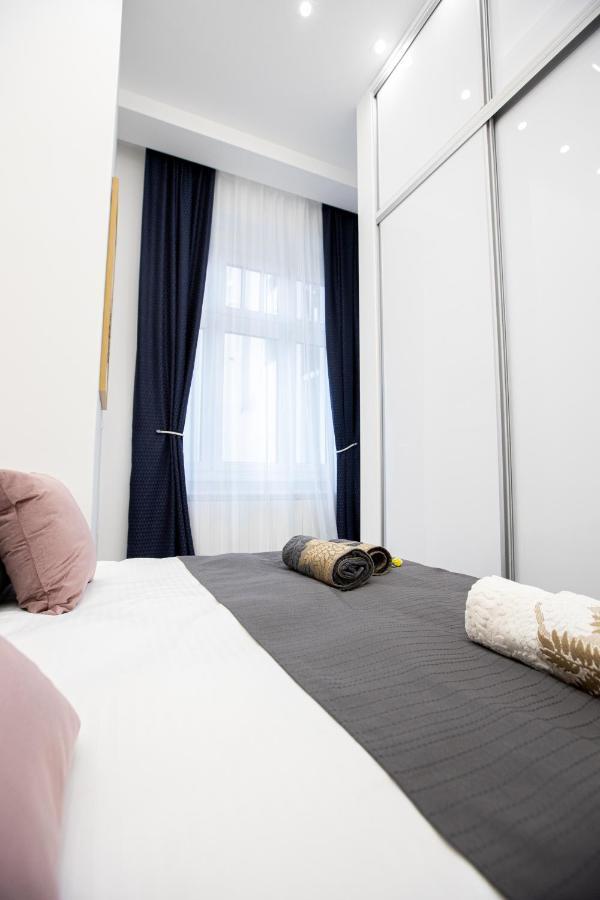 Theatre Square Apartments Novi Sad Extérieur photo